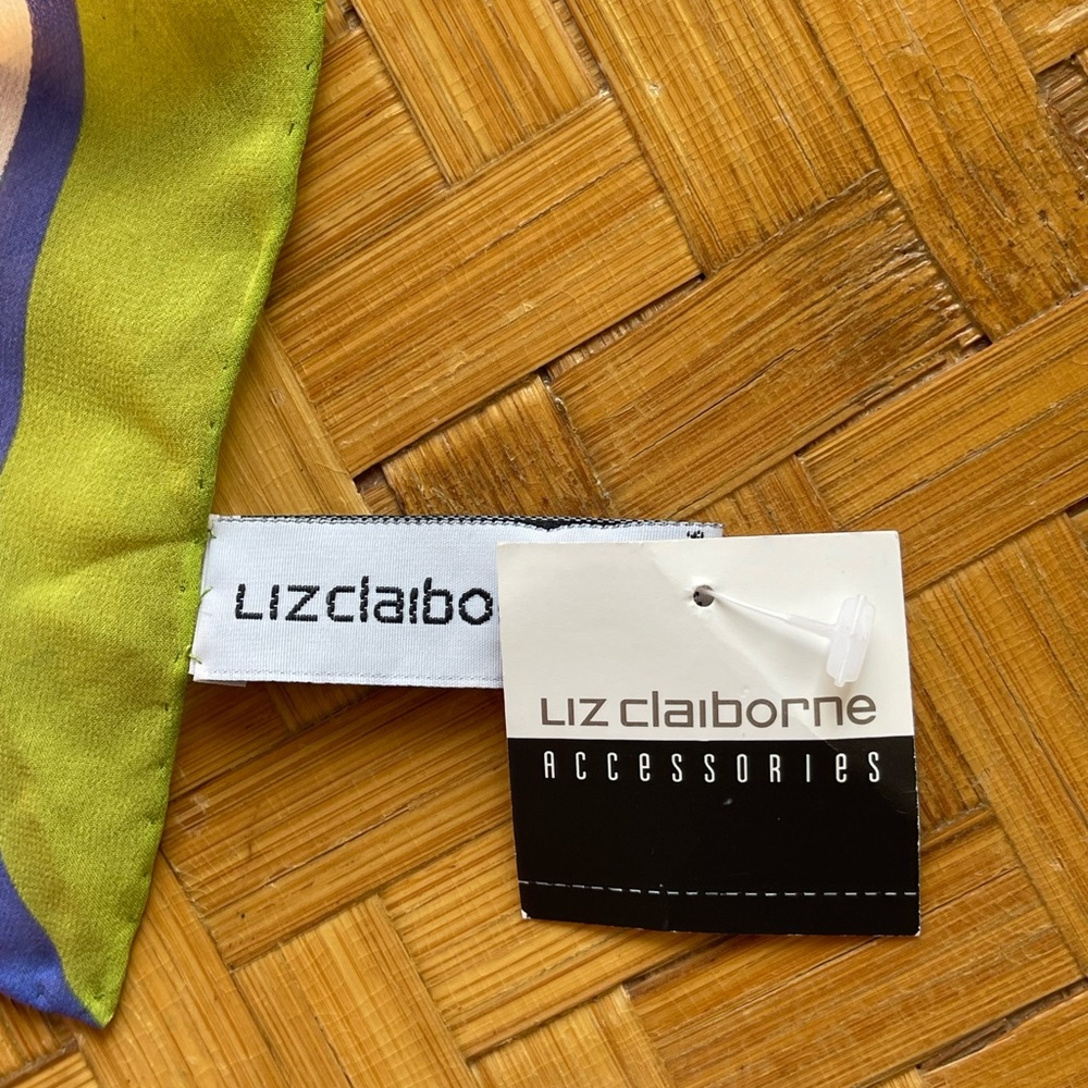 Liz Claiborne silk scarf new old stock 1980s - Picture 3 of 5